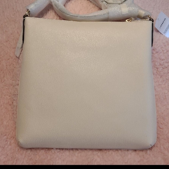 Brand new BEAUTIFUL Coach "Rowan file bag" and / or purse. - Picture 2 of 4